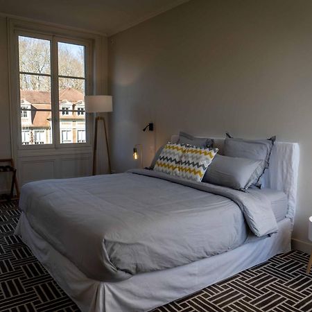 Le Breuil-en-Auge Les Suites Chateau Du Breuil Normandie מראה חיצוני תמונה